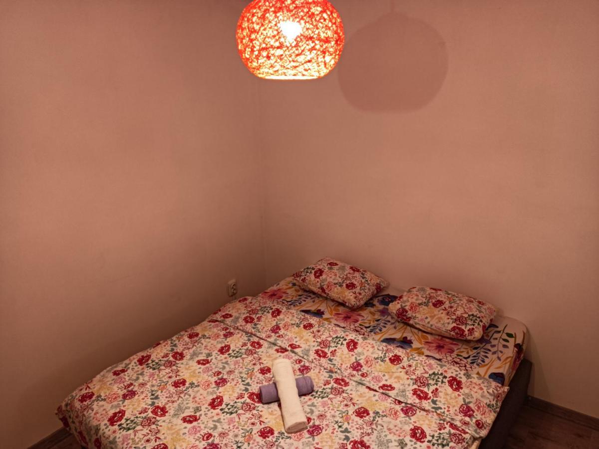 Lux Apartament In The Bubble Of Piata Romana Bucareste Exterior foto